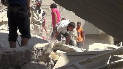 مقتل عشرة اشخاص بينهم افراد عائلة في قصف على حلب