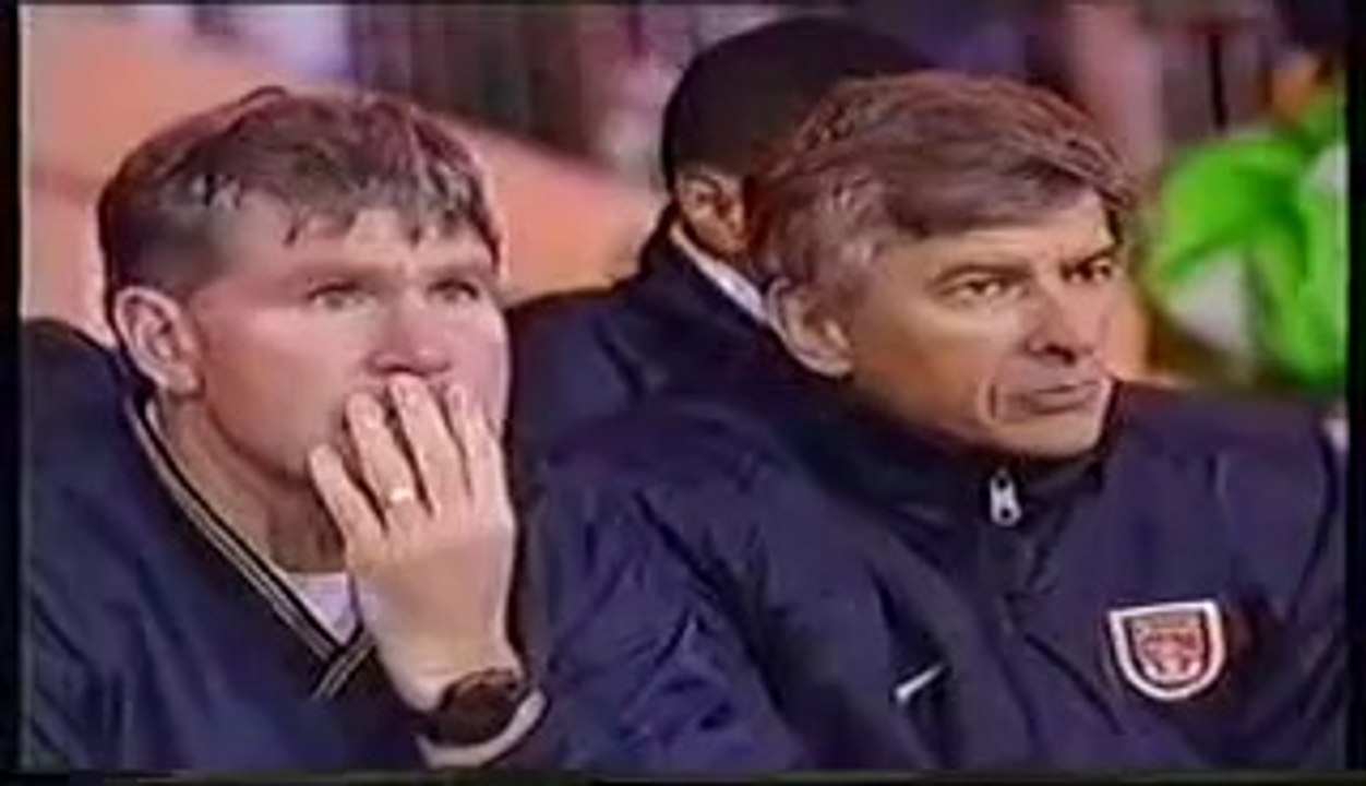 Arsenal vs Barcelona 2000 1st half