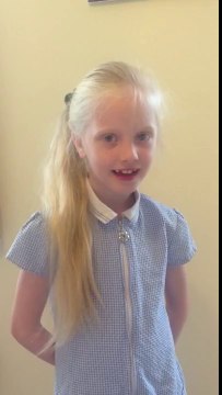 This little girl cuts her hair to give it to sick children