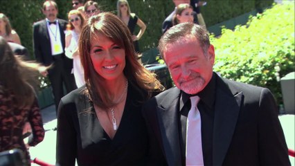 Robin Williams Dies of Suspected Suicide - Watch Online