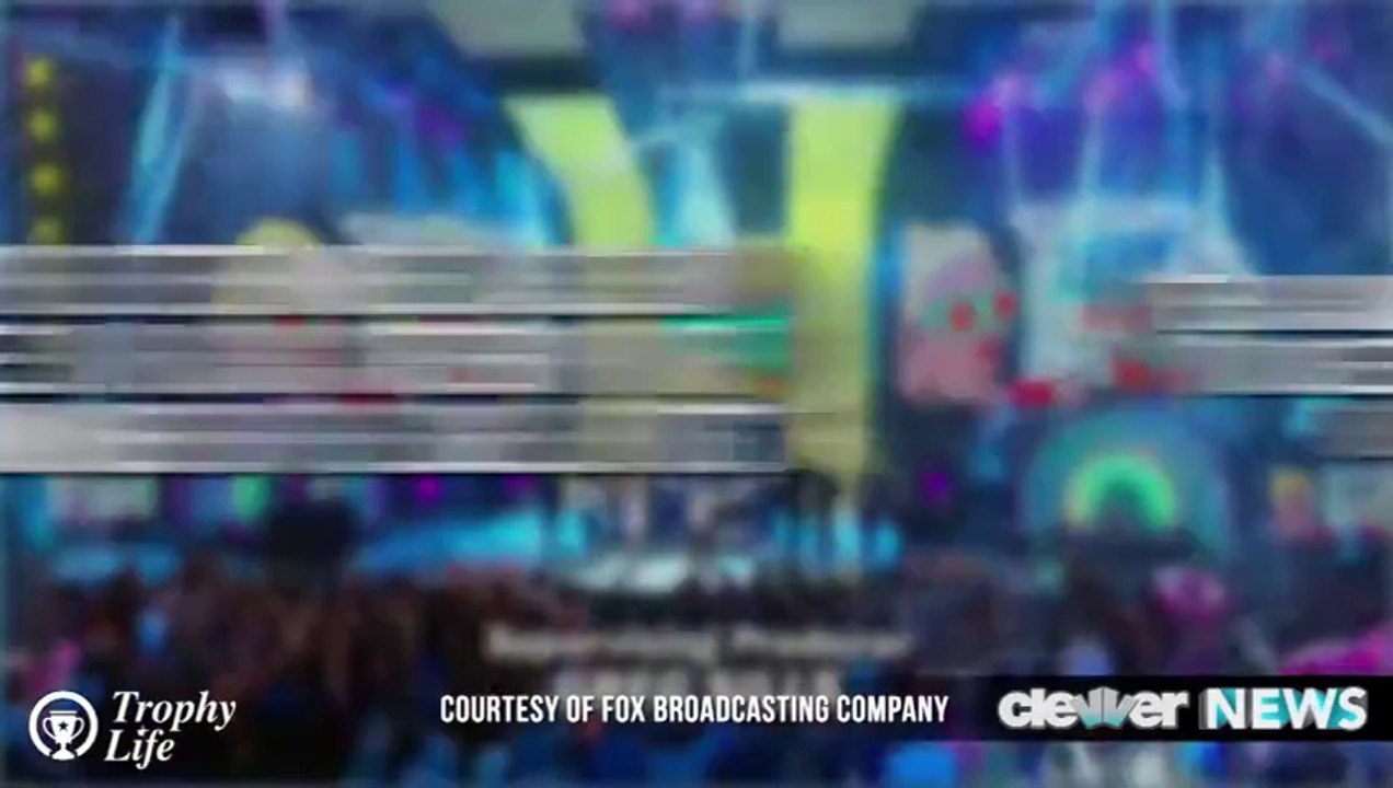 Cameron Dallas Calls Out Teen Choice Awards for Being -Rigged - Watch Online