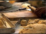 Preparing samosas for pilgrims - Amarnath yatra