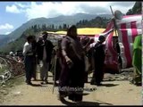 Hindu pilgrims trek their route to Amarnath cave - Kashmir