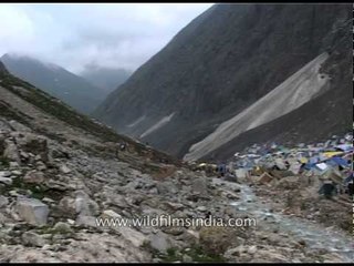 Pilgrims wait for their turn to perform puja at Amarnath