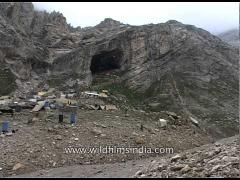 Sea of tents outside the Amarnath cave