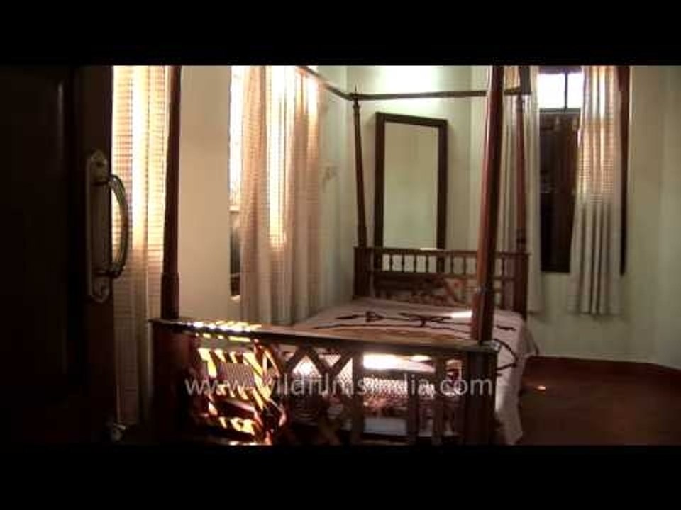 Bedrooms with modern amenities: Kabini River Lodge, Karapura