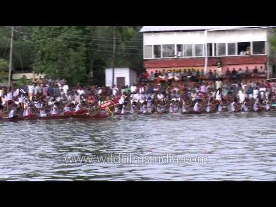 Traditional snake boat race in Kerala - Champakulam Boat Race