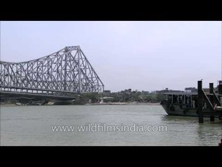 Busiest cantilever bridge in India - Rabindra Setu