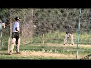 Young aspiring cricketers in Kolkata - India