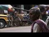 Barber shop on roadside - Kolkata