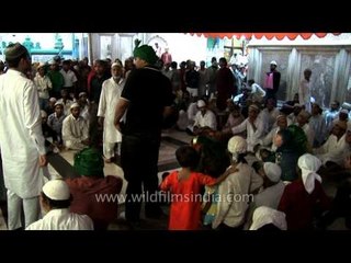 Qawwals sing 'Laal meri pat rakhiyo zara jule laal'