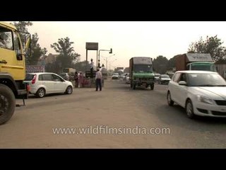 Traffic police in action - Faridabad