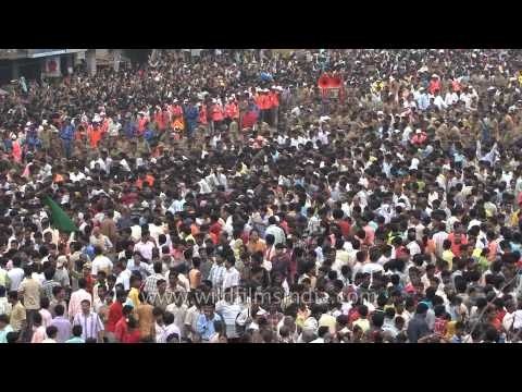 Devotees pull the chariot of Lord Jagannath - Puri, Odisha