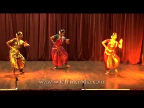 Bharatanatyam performance by a trio of Indian classical dancers