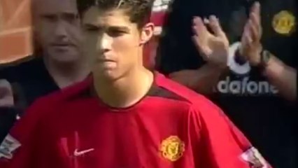 C'était un... 12 août 2003, Cristiano Ronaldo signait à Manchester United !