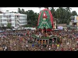 Police men and devotees together pull chariot of Lord Jagannath