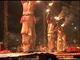 Devotees gather to attend Ganga aarti - Varanasi