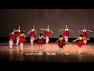 'Little Angels' of Korea performing in India