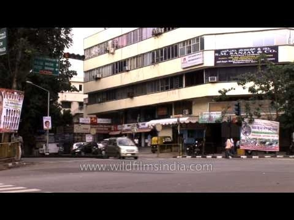 Traffic near Indian Oil Building, Race Course Road - Bengaluru