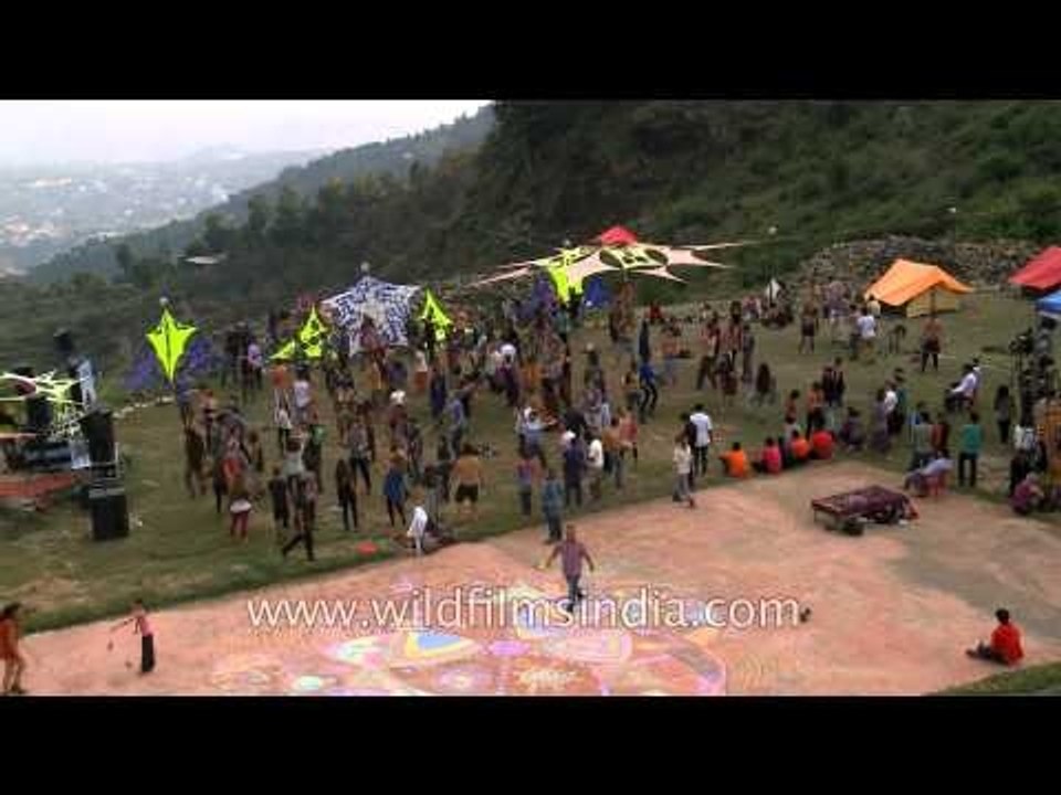 Guest arriving for Himalayan Music Festival in the dancing mood