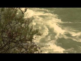 River Alaknanda along the valley of Badrinath