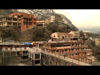 Bridge that connects Badrinath temple