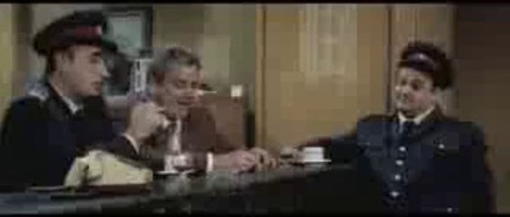 4 Ay, 3 Hafta, 2 Gün - Fragman