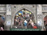 Kashmiris in Srinagar