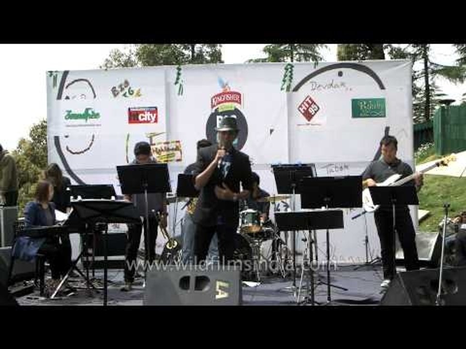 The Lyres performing live in Mussoorie