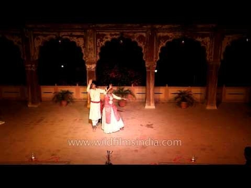 A group performance by the dancers of Repertory Company of Kathak Kendra