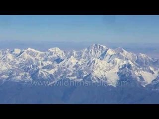 Aerial footage of the mountains of eastern Nepal : Gaurishankar?