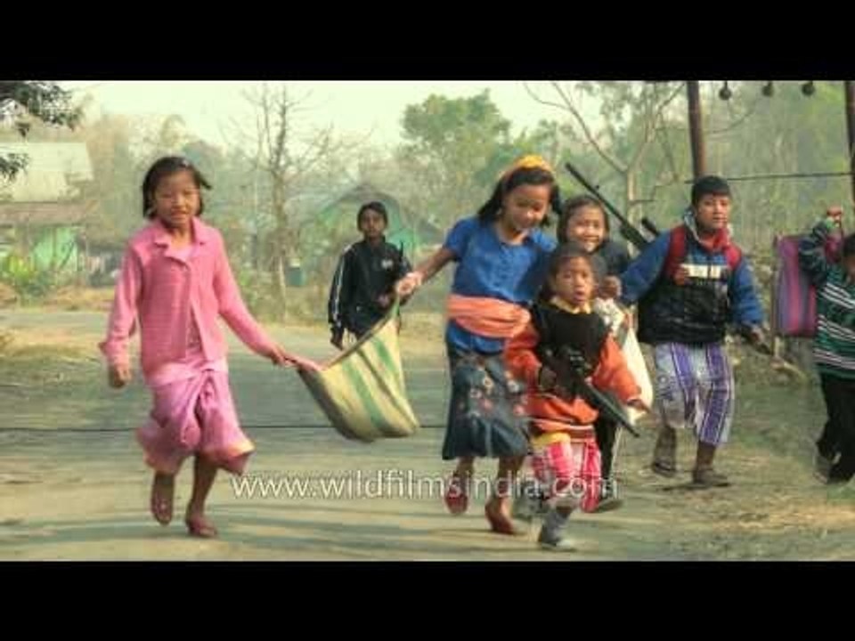 Children having fun begging Nakhadeng during Yaoshang Festival