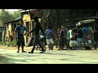 Ugly side of Yaoshang / Holi: naughty young boys disturb passers-by