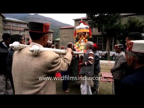 Deities carried in a palaquin during Mahashivratri - Mandi