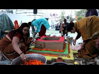 Decorating the havan kund during Shiv Raatri