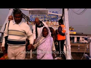 Timelapse of people coming out Bay of Bengal cruise