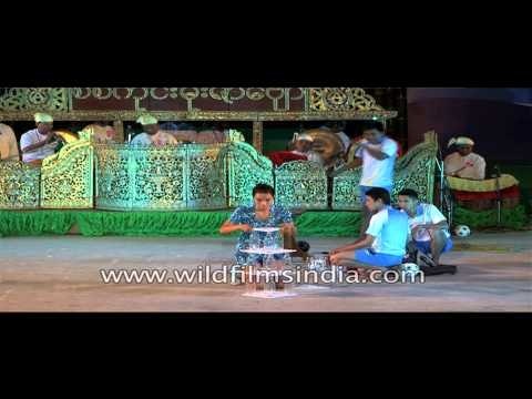 Juggler arranging the glass bottles