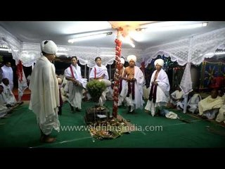 Manipuri groom bow down to Sankritana party