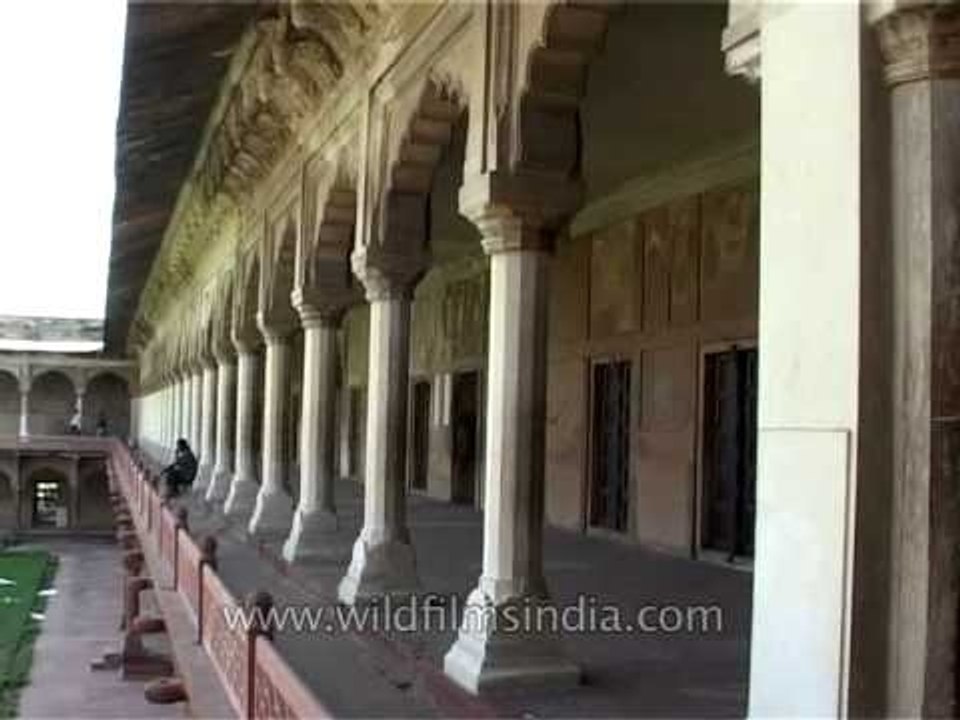 Epitome of Mughal Architecture - Agra Fort