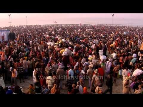 Around 12 lakh pilgrims and devotees took the holy dip at Gangasagar