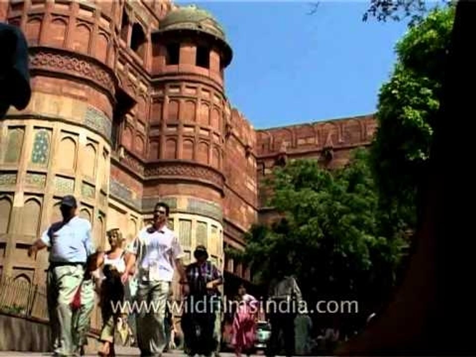 Entrance of Agra Red Fort