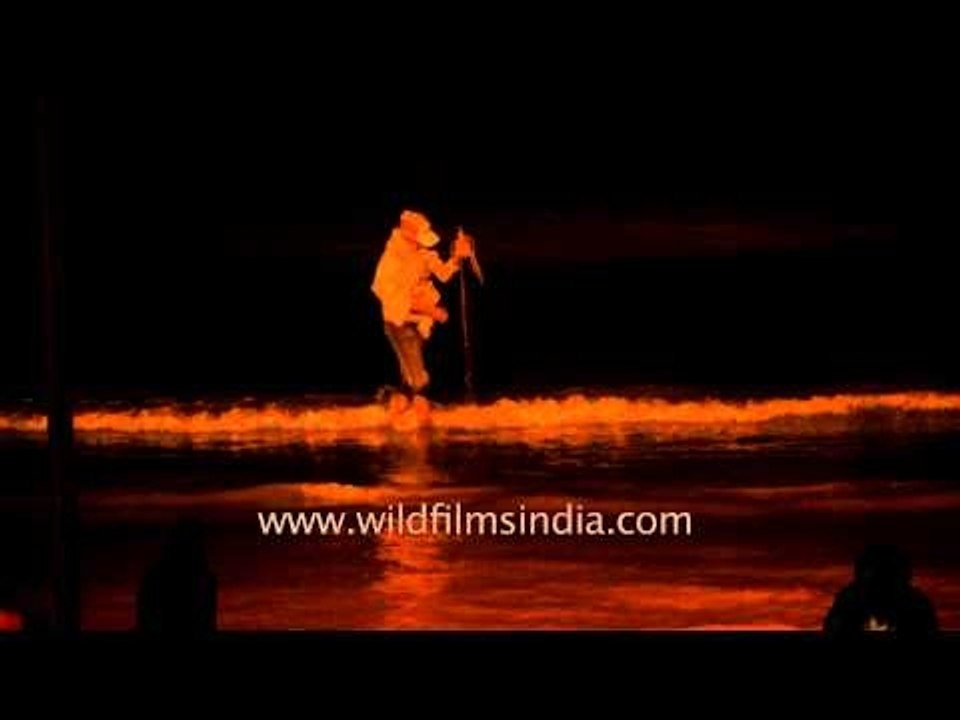 Temporary tents made by the pilgrims at Gangasagar mela