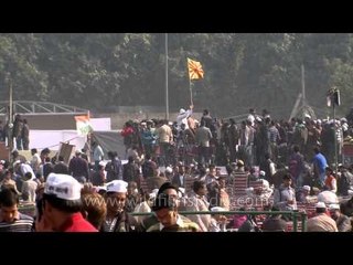 Victorious AAP celebrating in Ramlila maidan