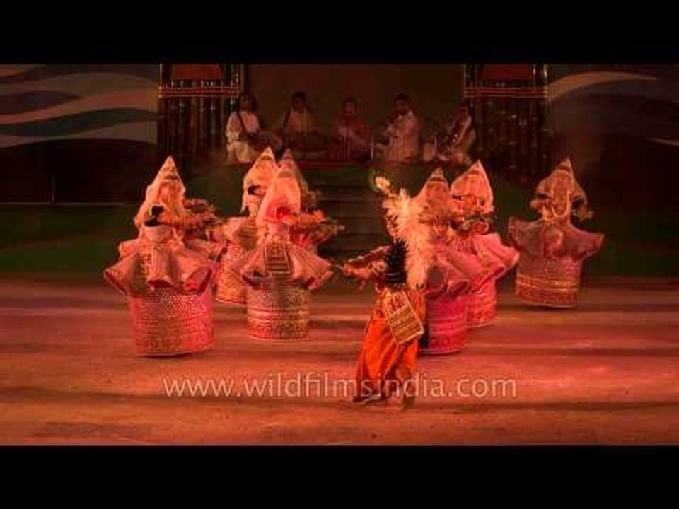 A glimpse of the enchanting Basanta Raas dance at Sangai Festival'13