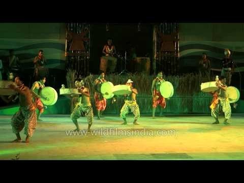 Perfect timing! Dhol Cholom presented at Sangai Fest