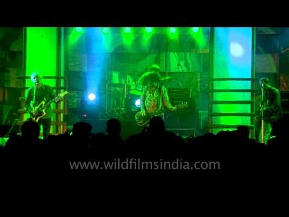 Lee Ranaldo Steve Shelley and The Dust-'Off The Wall'