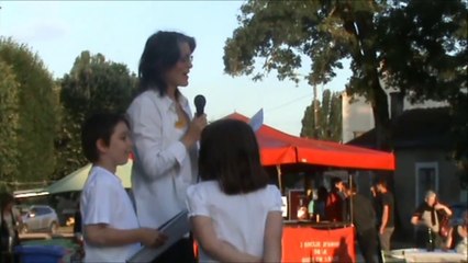 Chants à danser par la Kevrenn Bro Glaz le 21 juin 2014 à la fête de la musique de St Maixent l'Ecole