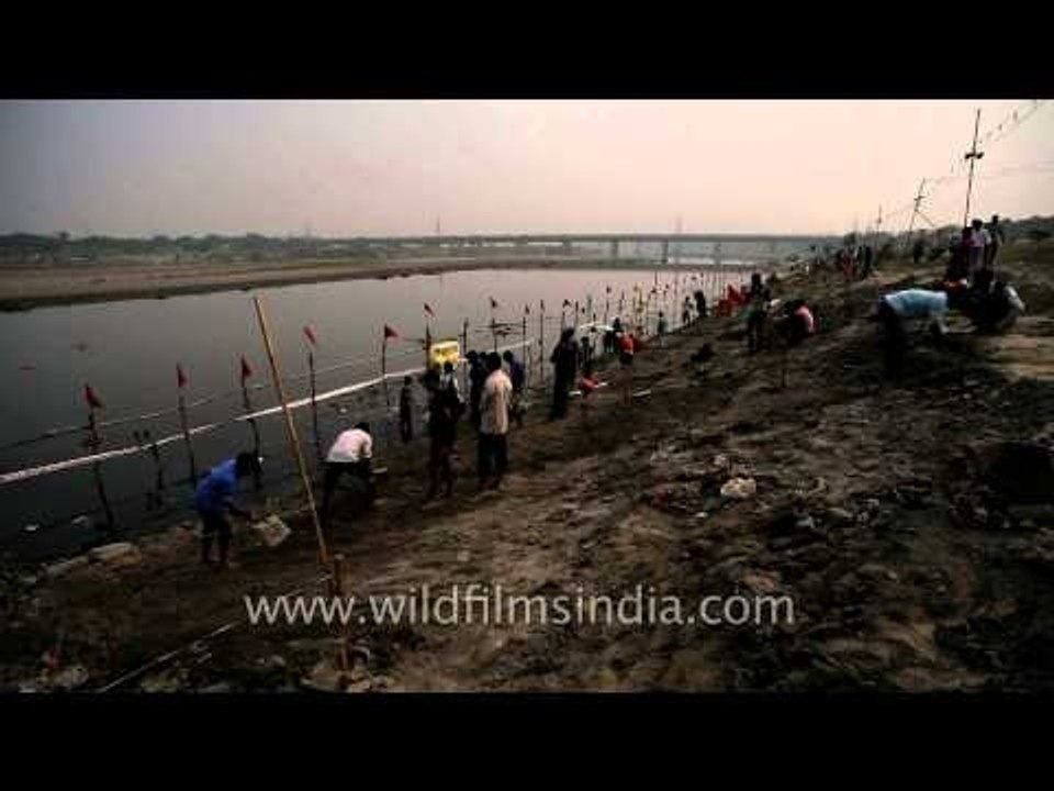 Chhath Puja preparations on the bank of river Yamuna in Delhi