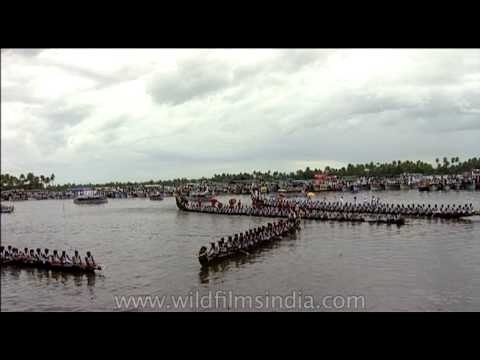 Chundan Vallam race commences: In Kerala
