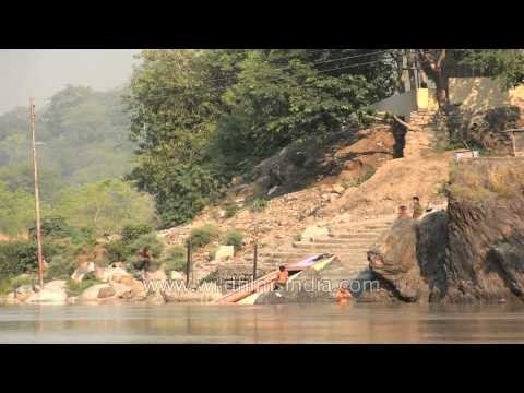 Rishikesh Ganga bathing - Time Lapse